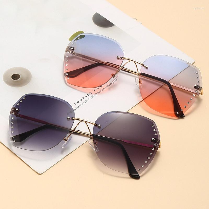 

Sunglasses 2023 Women's Rimless Gradient Metal Leg Shading Oversize Sun Glasses Vintage Female Eyewear UV400