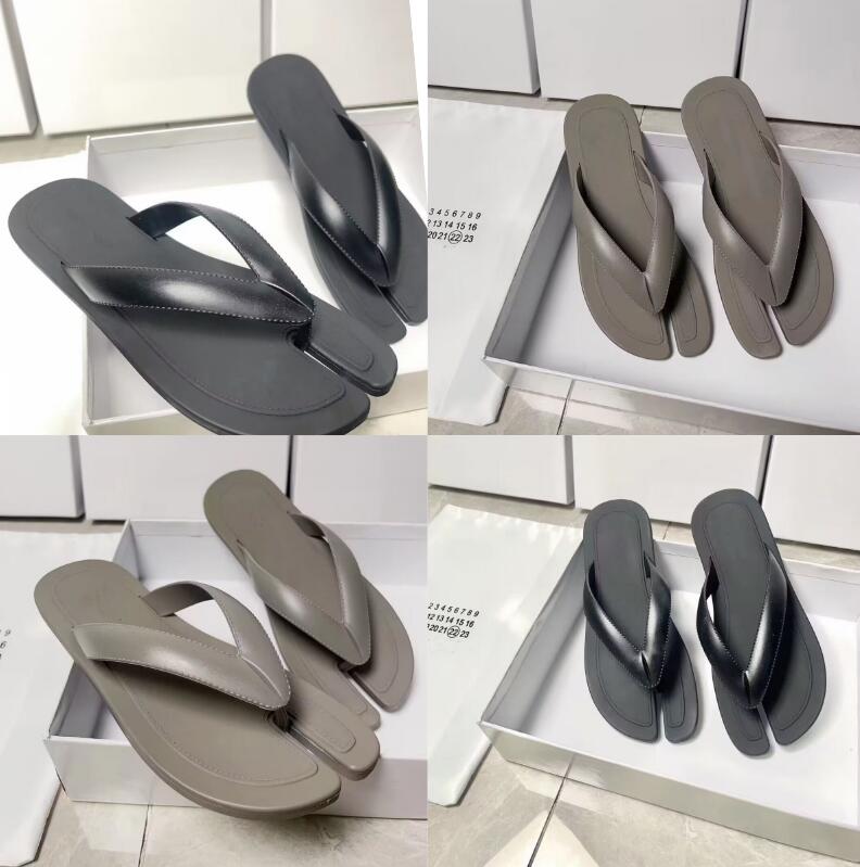 

Luxury Summer Slippers Brand Spring Summer Split Toe flip-flops Minimal Versatile Beach 35-44 Outdoor Casual Walking Slip On Beach Slide Comfort Walking EU38-46