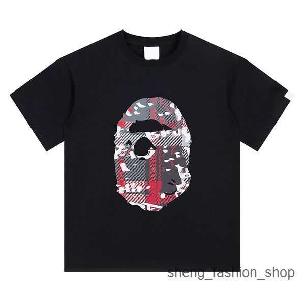 

Bathing ape Tops T-shirts Sporty Womens Tees Trends Designer Cotton Short Sleeves Luxury Sharks Tshirts Clothing Street Shorts Clothes Aaa 1 MFOI