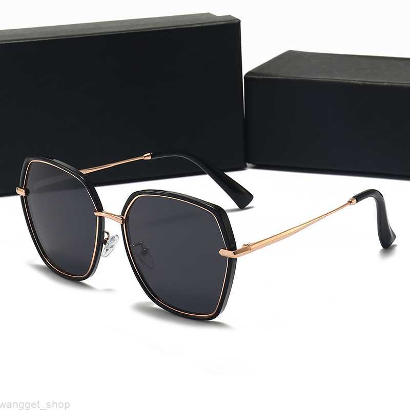 

2023 Designer Classic Sunglasses Personality Square Sun glasses Fashion Trend Retro Mens Womens UV Protection Full Frame 6 Colors Available glass