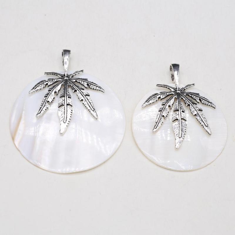

Pendant Necklaces Natural White Mother Shell Round Shape Charms For Women Making DIY Jewerly Necklace Accessories