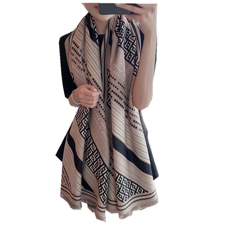 

Scarves Ladies Scarf European And American Tassels Thickened Imitation Cashmere Autumn Winter Double-sided Warmth Wild Shawl