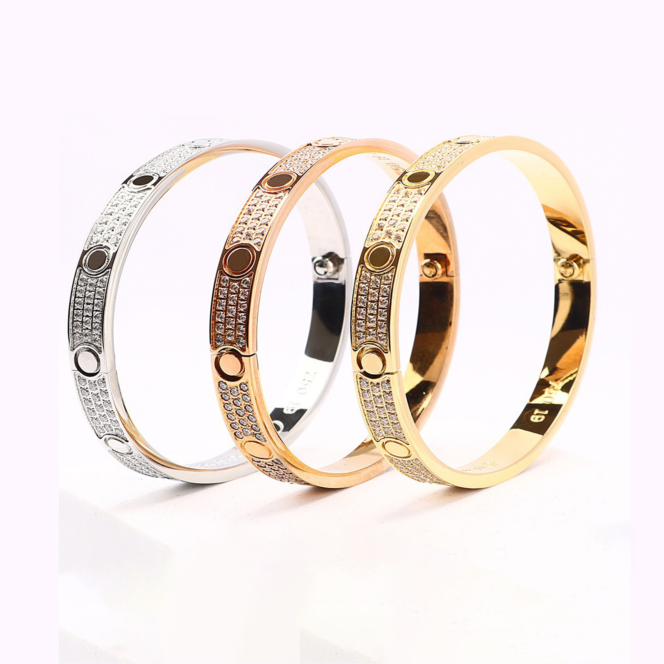 

designer bracelet titanium steel bracelet luxury mens and womens 18k rose gold fashion popular do not fade color bracelet trend stainless steel accessories