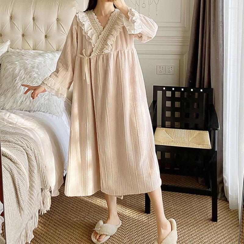 

Women's Sleepwear Autumn Winter Thicken Long Flannel Warm Princess Style Nightdress Sweet Hanfu Loose Coral Velvet Women Nightgown S XL, White