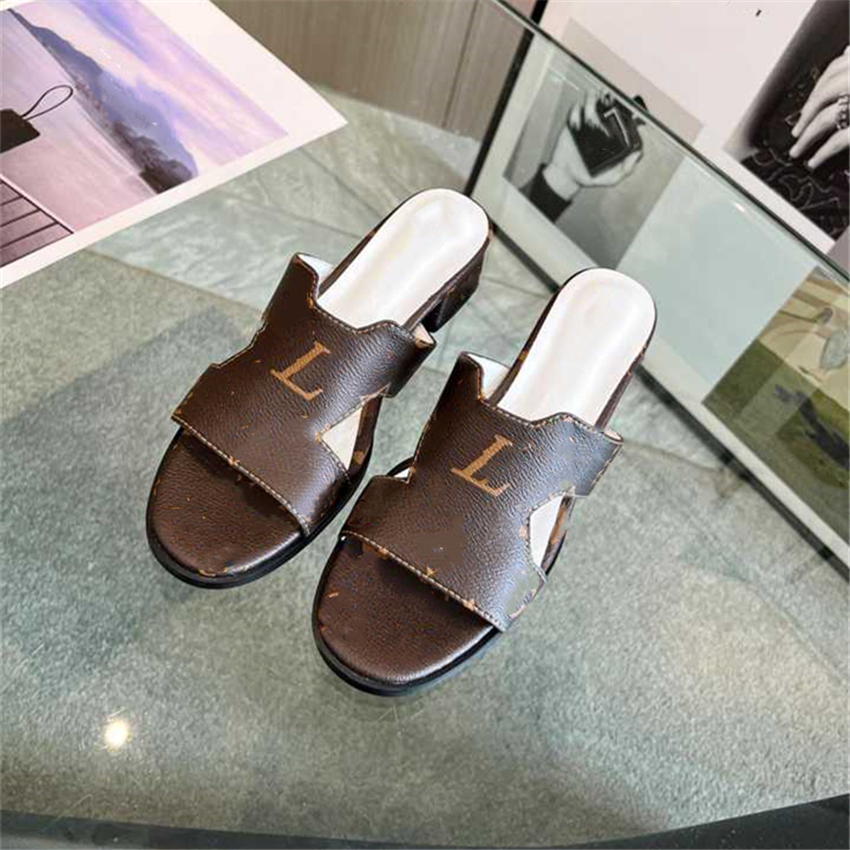 

Fashion Slippers 2023 Luxury Design Summer Men and Women Flat Shoes Thick Sole Leather Rubber Letter Logo Casual Cartoon Slippers Viuity 07-0011, 10