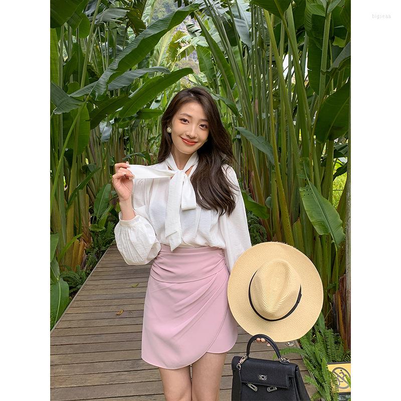 

Women's Blouses Lantern Sleeves Ribbon Bow Women Blouse Shirt Spring Loose Casual White/Beige Color Lady Tops