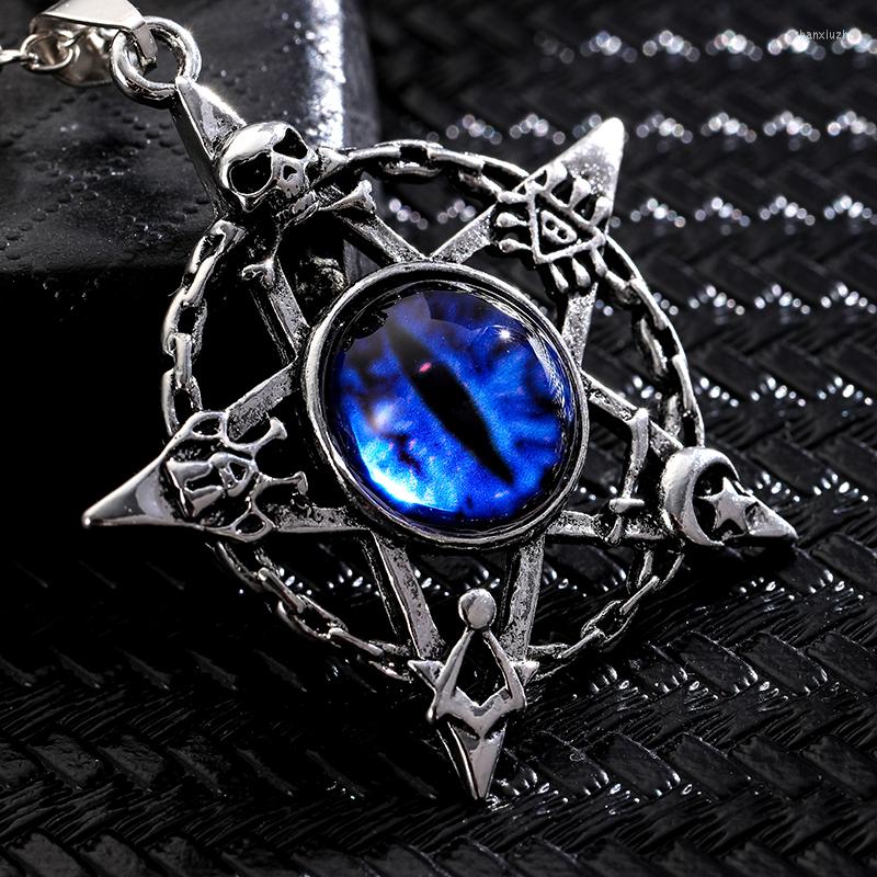 

Chains Retro Devil's Eye Pendant Necklace For Men And Women Punk Style Round Pentagram Shape Metal Long Collar Jewelry Accessories Gift