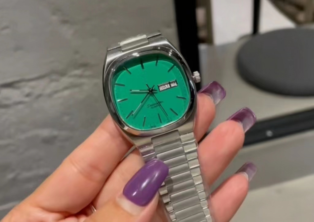 

Designer watch Women's quartz watch 316L stainless steel case Japanese original electronic movement 36mm dual calendar green surface luxury high-quality watch