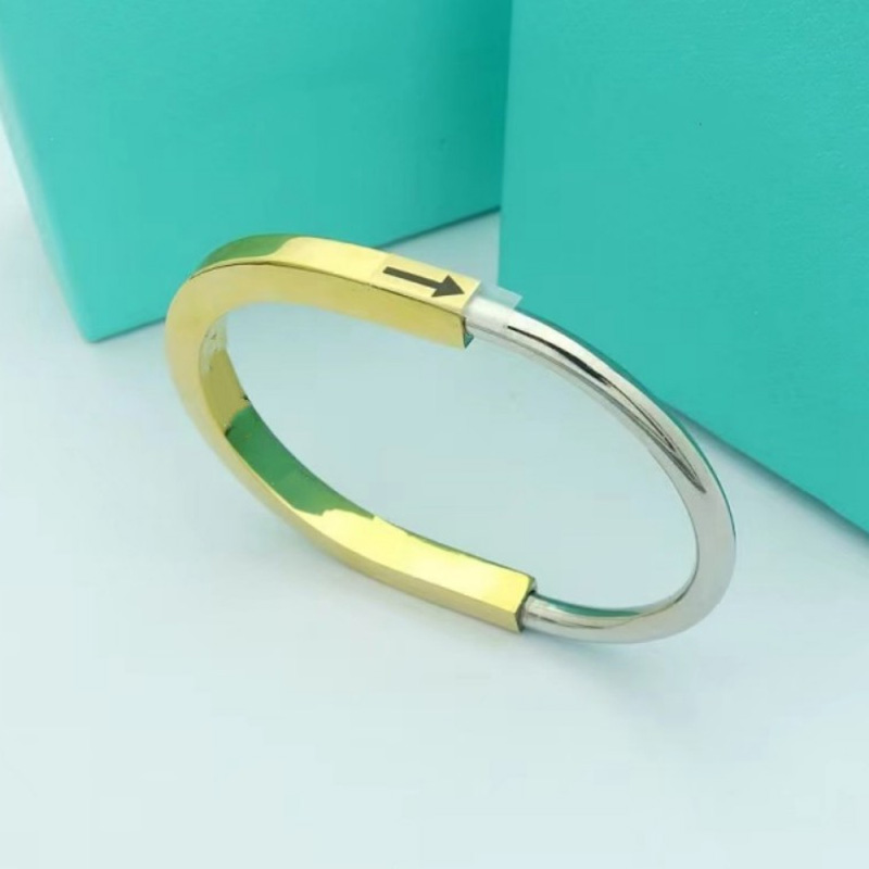 

Gold Horseshoe Bangle Women Luxury Designer Stainless Steel Fashion Couple Gold Bracelet Jewelry Gifts for Female Accessory Wholesale