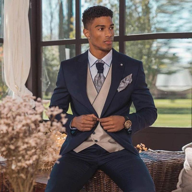 

Men's Suits Navy One Button Tailored Men's Suit Peaked Lapel For Wedding Blazers Male Tuxedos Groom Wear With Jackets Vests And Pants, Beige