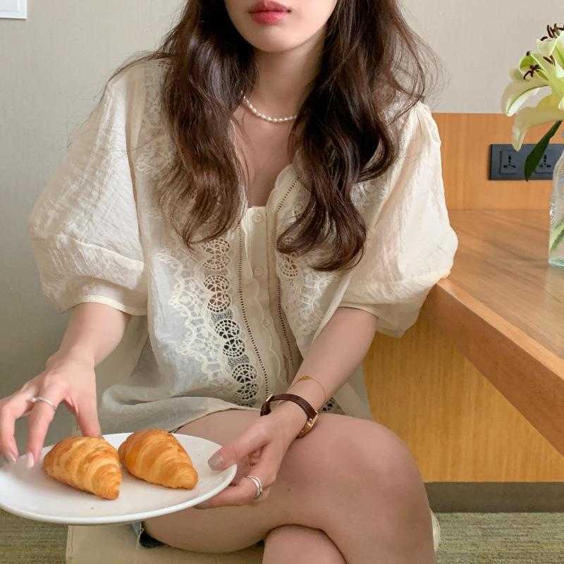 

Summer French Shirt Style Retro Fashionable Lace Embroidered Hollow Out Lantern, Apricot