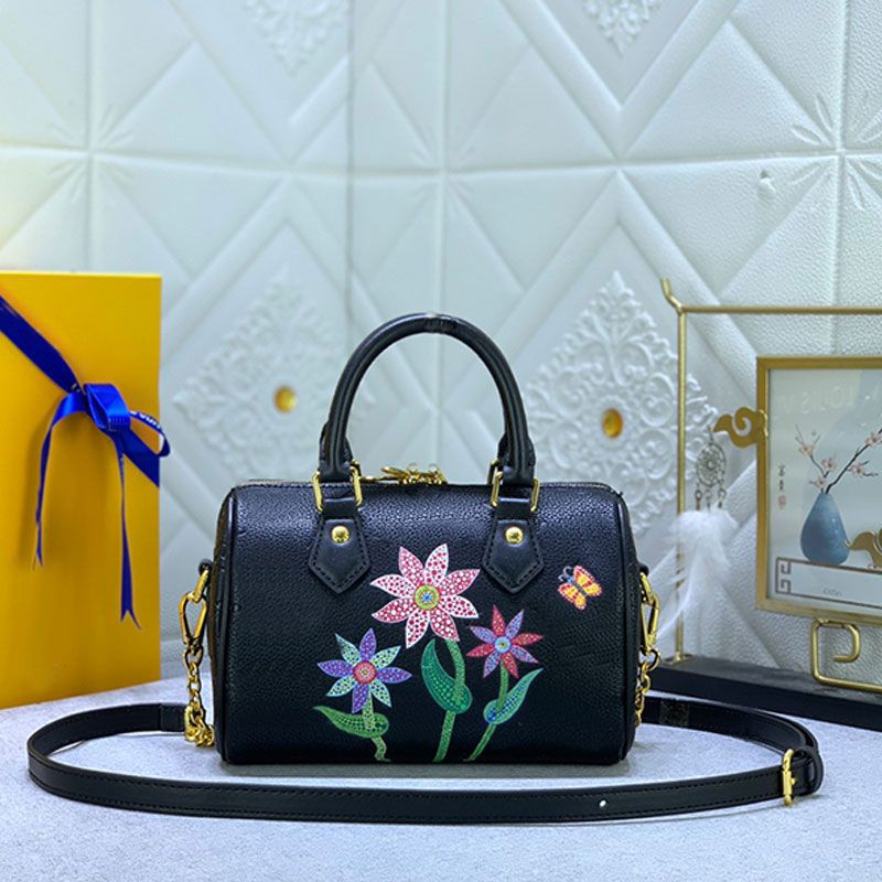 

Fashion Pillow Bag luxury designers Bag Women Shoulder Bags brand Lady Totes Purses floral Embossed Leather Handbags with Key Lock Removable Strap Crossbody 20cm, Black