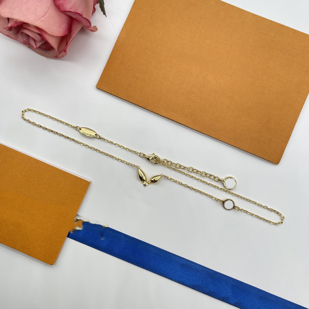 

Women Luxury Designer Pendant Necklaces Louisity Brand Fashion Jewelry Metal Letter Viutonity Crystal For Woman Trend Chains Necklace cjeweler 2ertrty