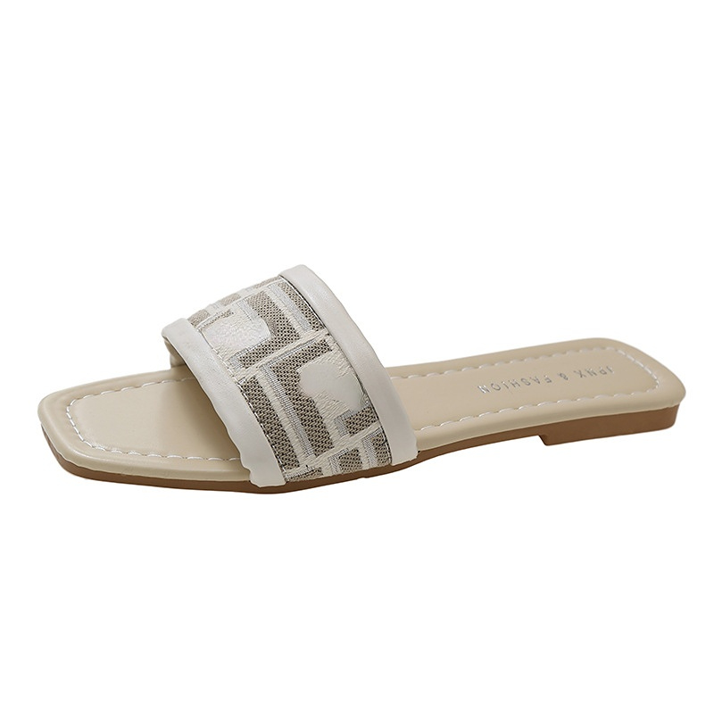 

Women's Outdoor Slippers New Fashion Korean Style Letter Flip-Flops Flat Outdoor Sandals