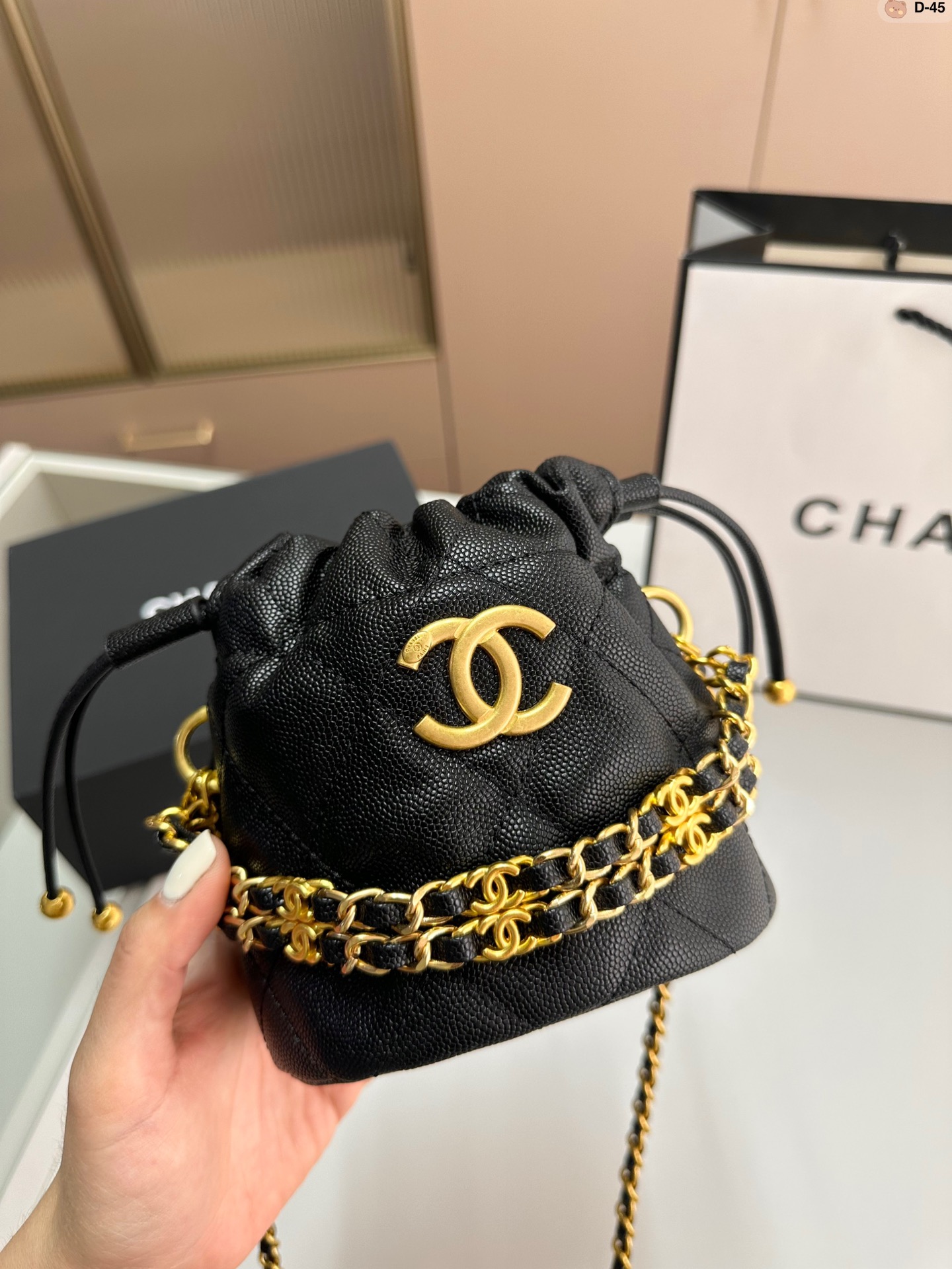 

Chanel new bag chain bag mini cute soft wear-resistant super capacity metal chain rhombus pattern solid color tricolor small bucket bag drawstring style no zipper, Fuchsia