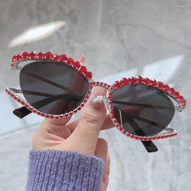 

Sunglasses Vintage Fashion Y2k Sexy Eyewear Shiny Luxury Rhinestone Female Shades Party Sun Glasses