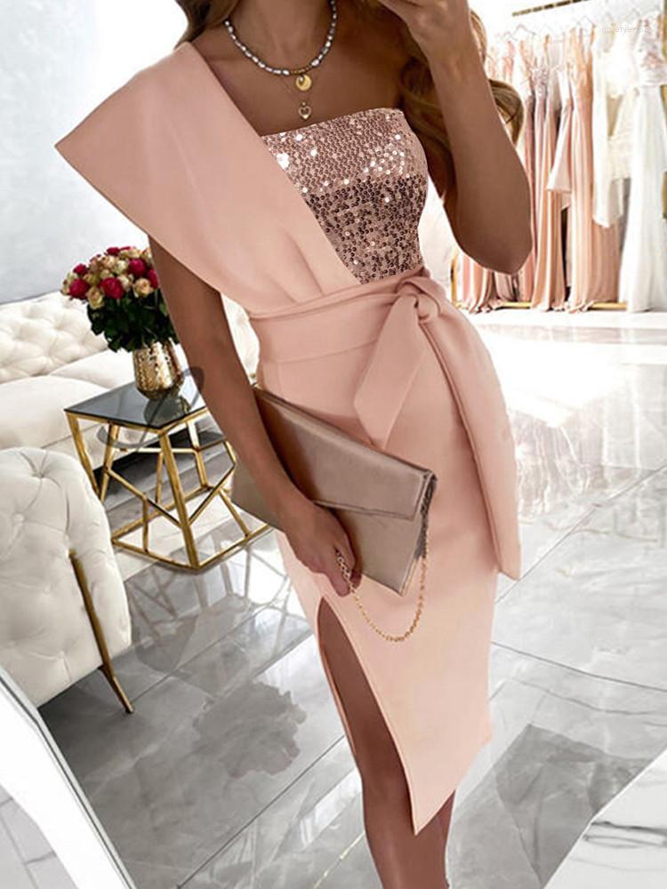 

Casual Dresses SKMY Pink Dress 2023 Spring Women Clothing One Shoulder Sleeveless Sequin Patchwork Slim Split Bodycon With Belt