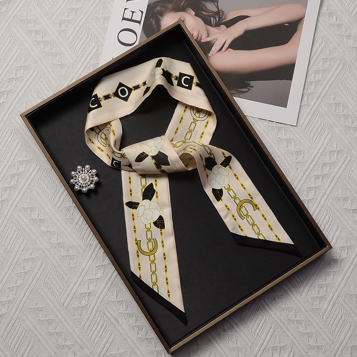 

High-end Women's French-Style Vintage Silk Scarf Hair Band Autumn Arm Bag Mulberry Silks Ribbon Strip