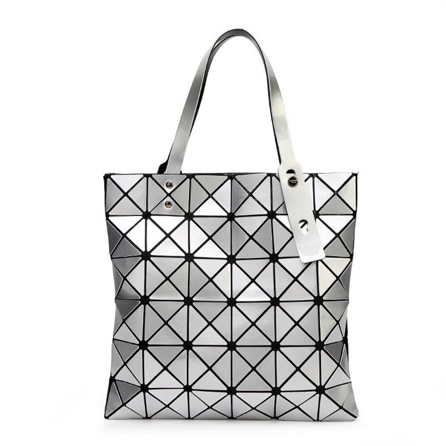 

2021 New Fashion Women's Bag Sequin Geometric Lingge Trend One Shoulder Portable Japanese Laser275U