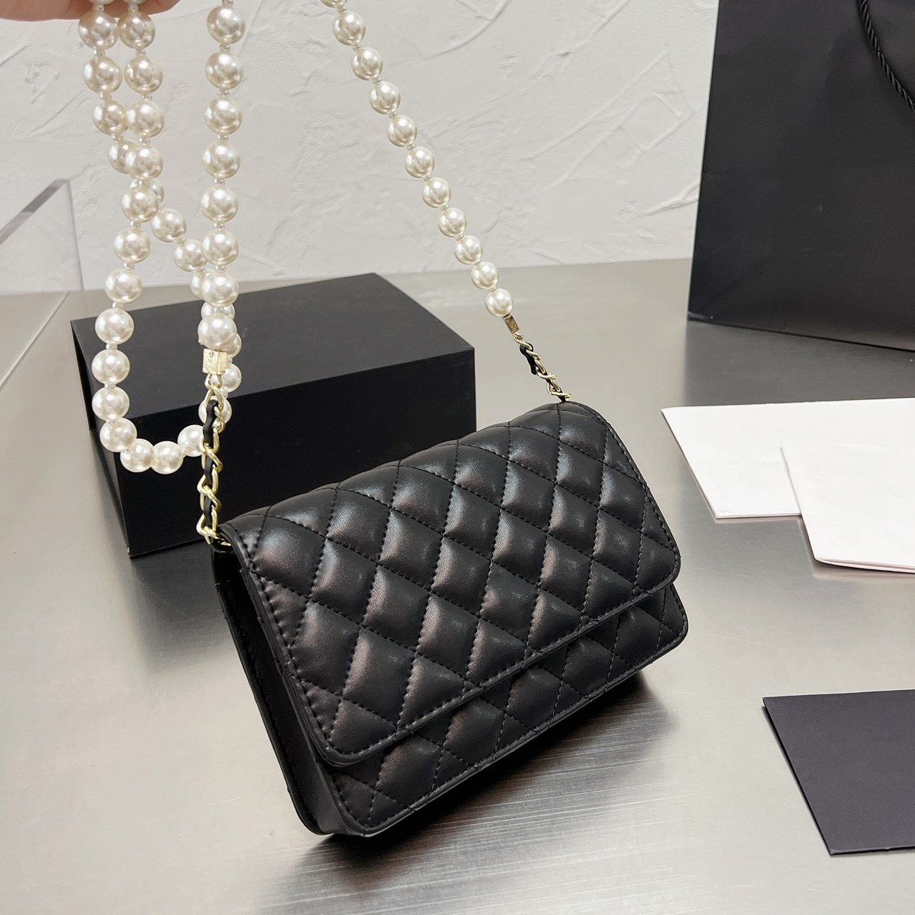 22Ss Pearl Chain Woc Designer Bag Top Lambskin Classic Quilted Gold Metal Magnetic Buckle Flap Shoulder Crossbody Luxury Ladies Multi Pochette Ha