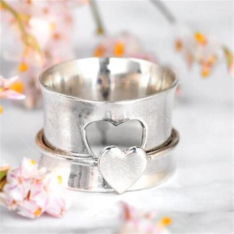 

Cluster Rings Cute Girl Hollow Out Heart-Shaped Finger Ring Rotatable Decompression Fashion Silver Color Women's Jewelry