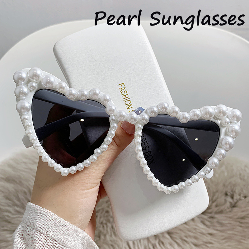 

Sunglasses Frames White Heart shaped Pearl Europe and America Oversize Sun Glasses Female Outdoor Beach Shades Eyeglasses UV400 230414