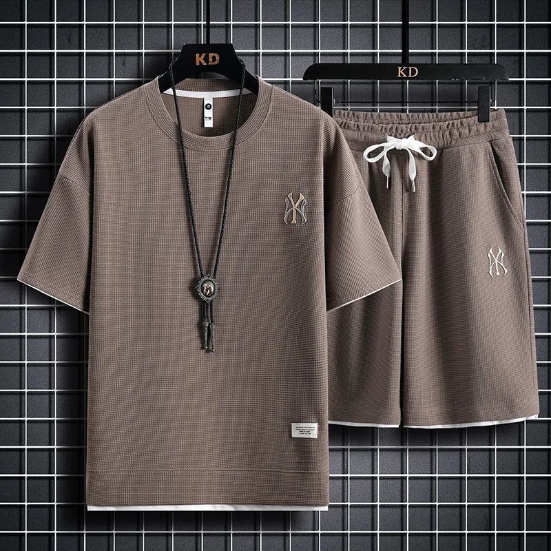 

Men s Tracksuits Summer Set Ice Silk Short Sleeve T shirt Trend Loose Top Style Handsome Half Men 230414