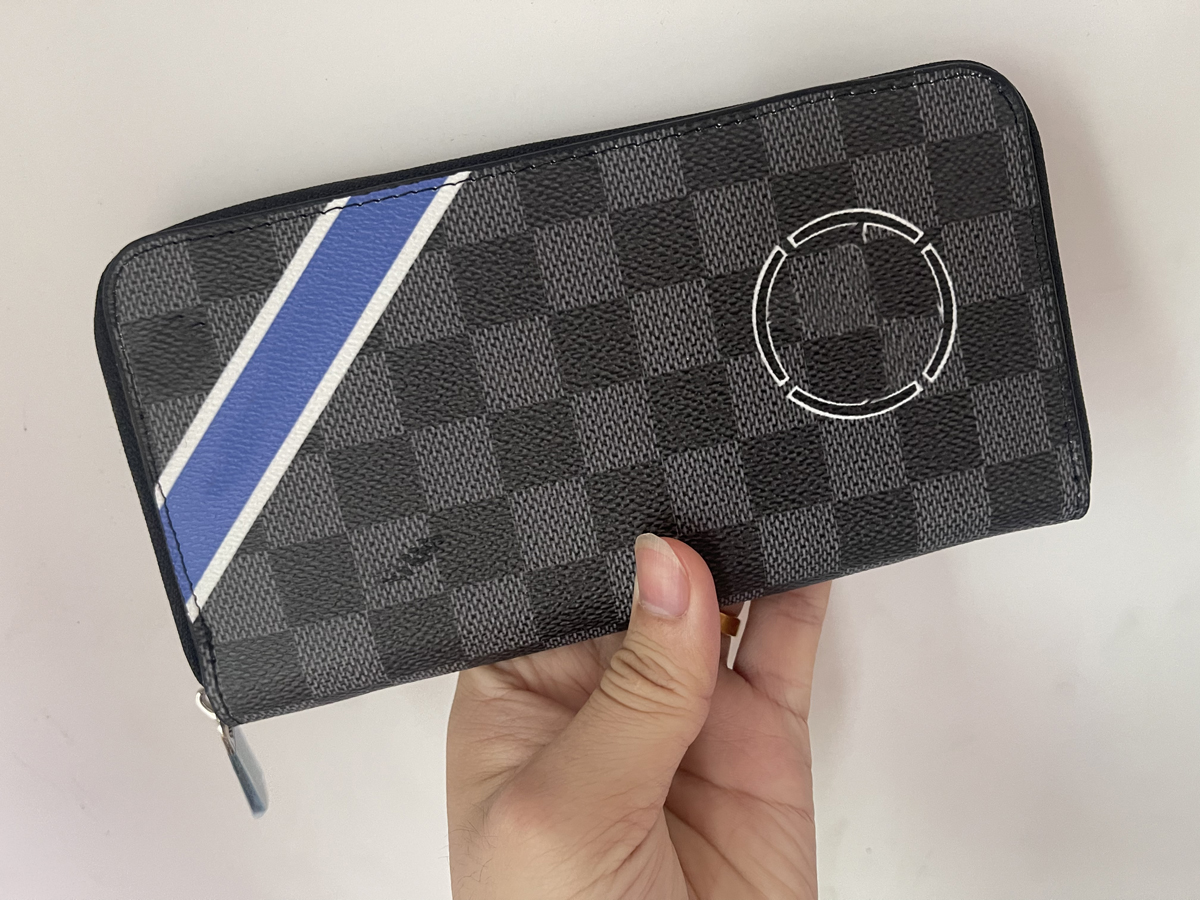 

Wallets for men women Designer Fashion brand letter print logo Wallet Purse Fashion zipper Card Holder Pocket Long zipper bag, Black