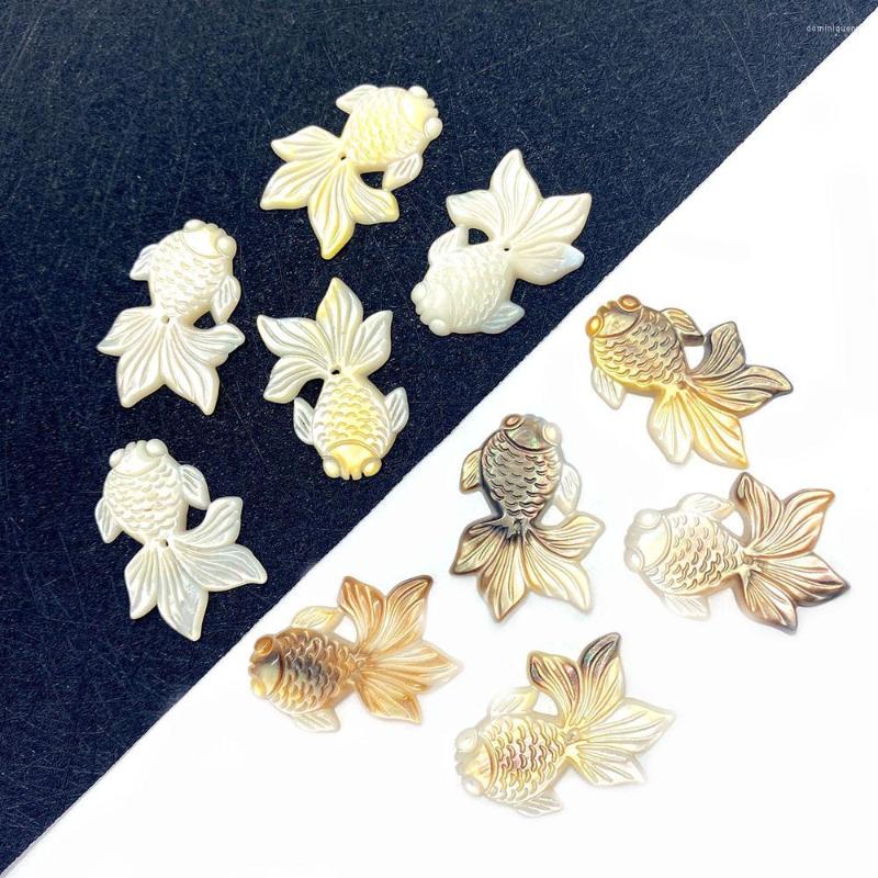 

Charms Natural Seawater Shell Carving Fish-shaped Pendant 21x30mm For Making Fine Fashion Creative Animal Jewelry DIY Necklace Earrings