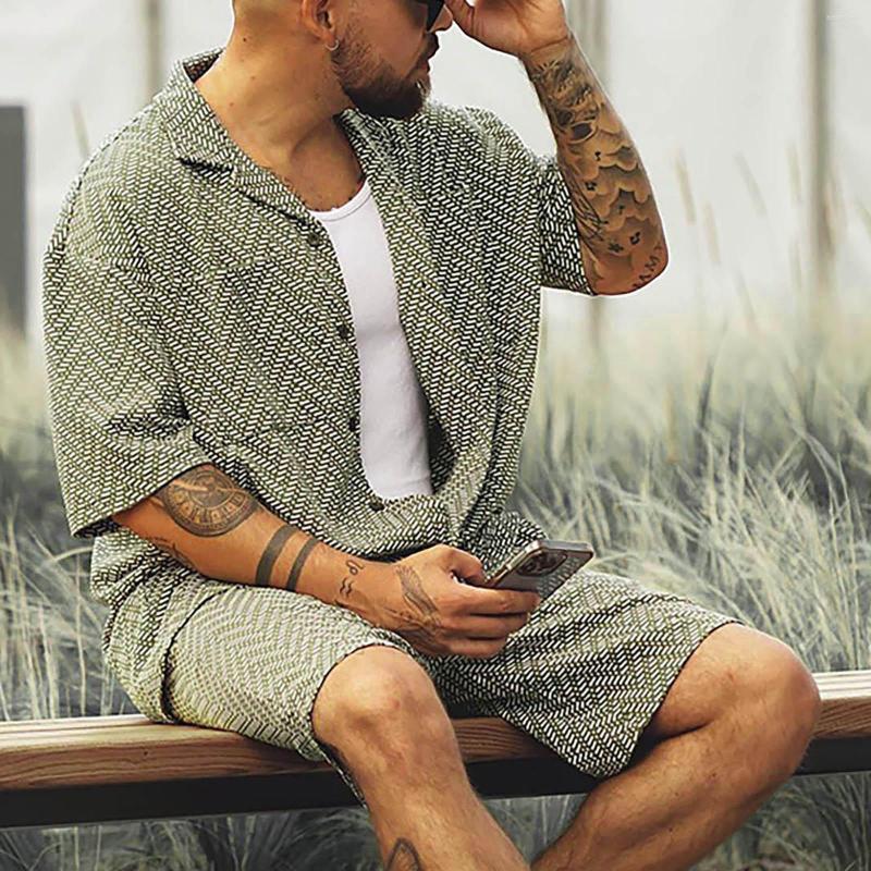 

Men' Tracksuits Solid Color Cardiagn 2 Piece Suit Lapel Collar Tracksuit Half Sleeve Male Set Loose Breathable Conjuntos Cortos Streetwear, Green