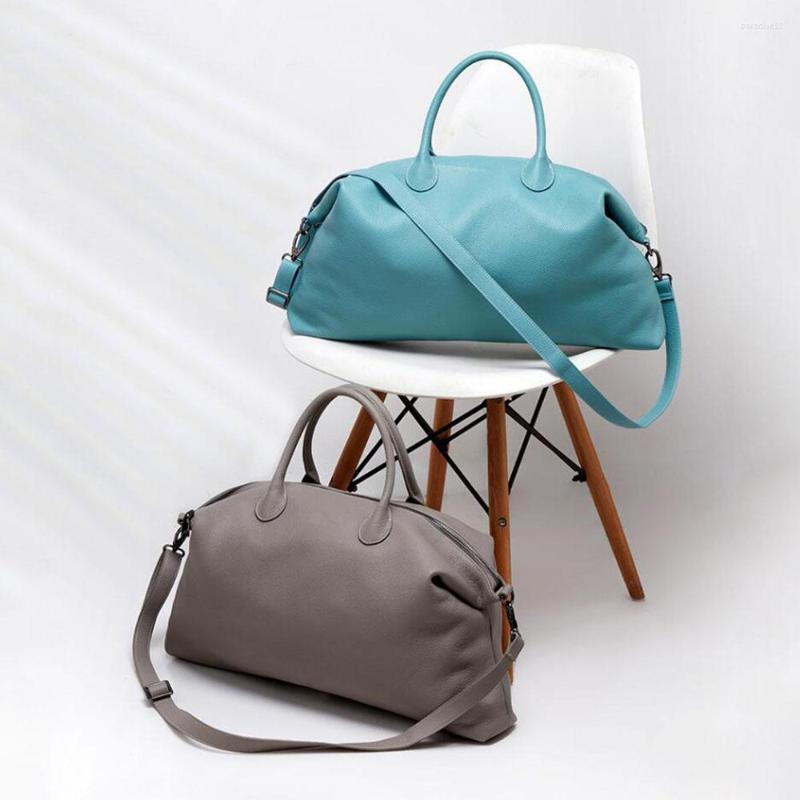 

Evening Bags Big Capacity Genuine Leather Travel Bag For Women Soft Fresh Blue Cowhide Casual Duffel Luggage Weekend Shoulder, Sky blue