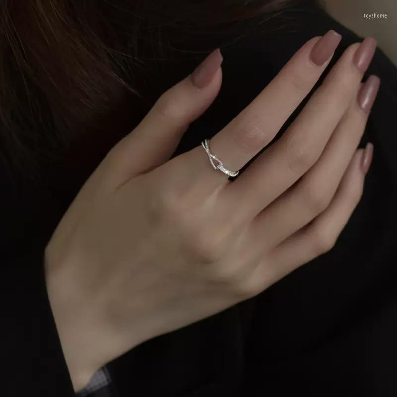 

Cluster Rings Retro Minimalist Opening For Women Stylish Knotting Cross Design Zircon Adjustable Finger Ring Girl Personality Jewelry