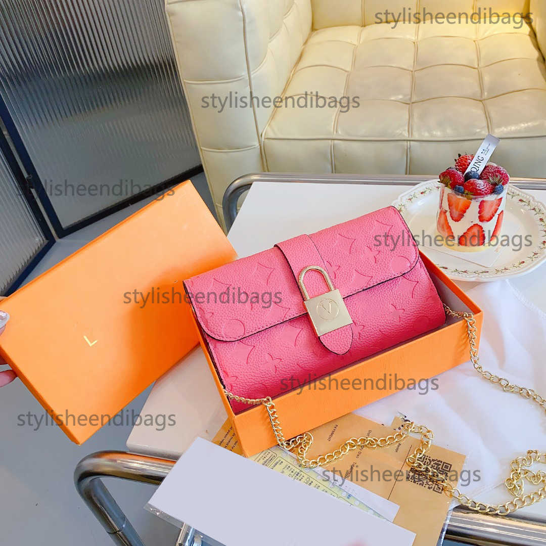 

Designers Wallet High Quality Soft Leather Mens Womens Casual Long Flap Wallets Coin Purse Card Case Holder Fashion Bagembossing Designer Lock Bags, Black