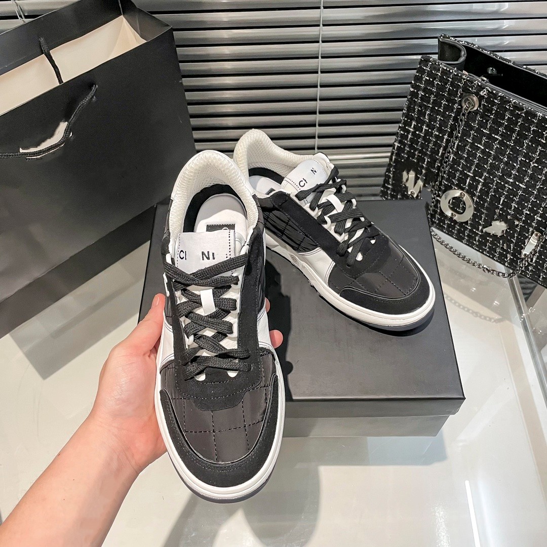 

Fashion shoes designer Luxury brands Leisure sports shoes and board shoes For Women Lightweight and breathable, Black