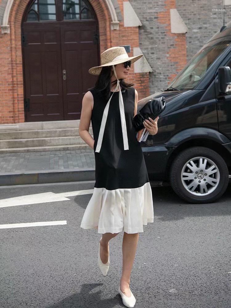 

Casual Dresses 2023 Black And White Pleated Patchwork Women Sleeveless Loose Dress