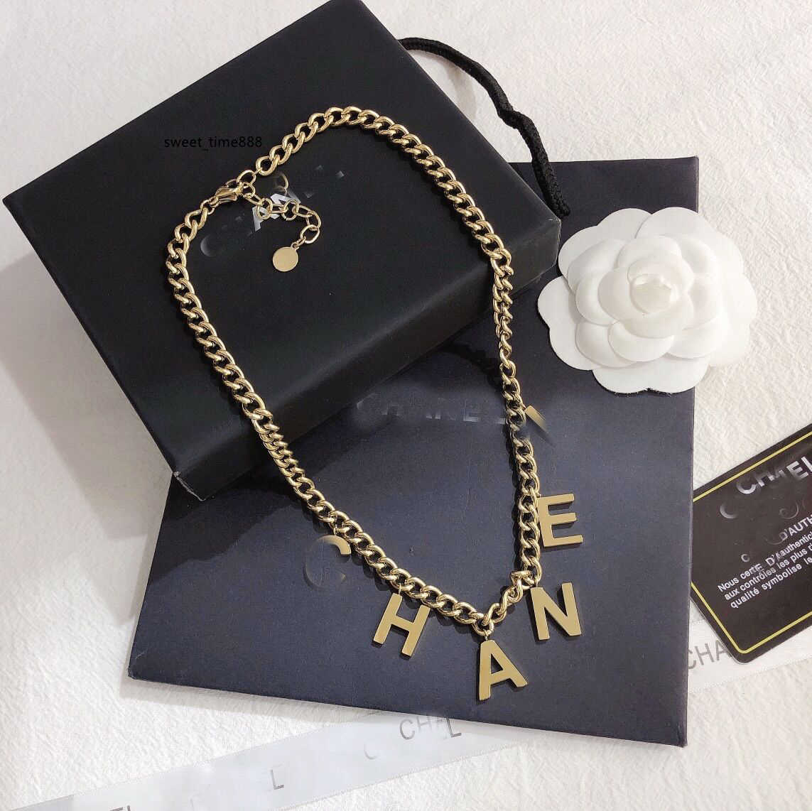 

23ss Fashionable 18K Gold Plated Stainless Steel Necklaces Chain Choker Letter Pendant Statement Fashion Womens Necklace Wedding Party Jewelry Accessories