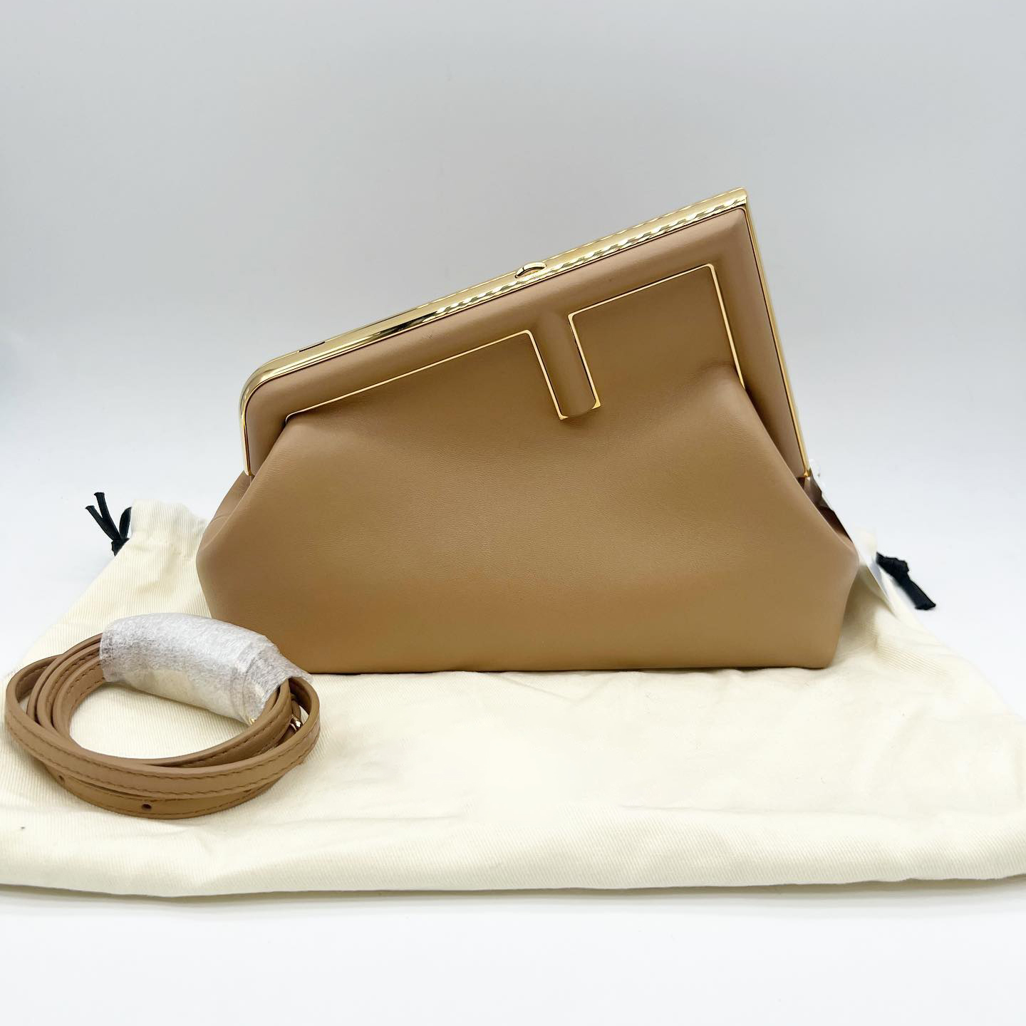 

Genuine leather lady First clutch bag Womens mens classic Embossed Crossbody Shoulder bags totes hobo large purse Luxury travel woman handbag Designer Bag pochette, Silver