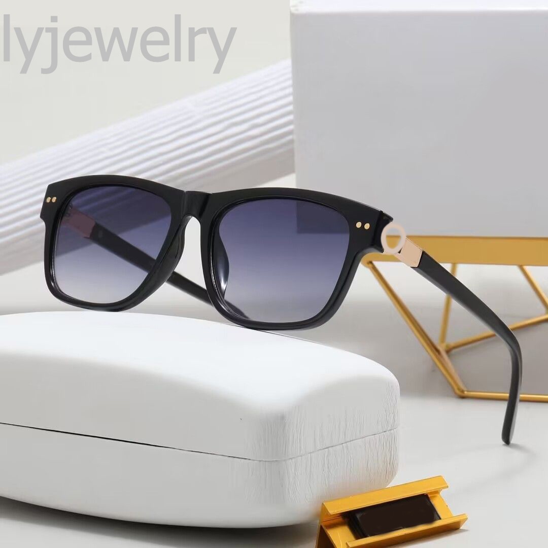 

Saqure sunglasses uv proof mens glasses designer modern leopard print frame delicate lentes de sol casual business women sunglasses fashionable PJ072 B23