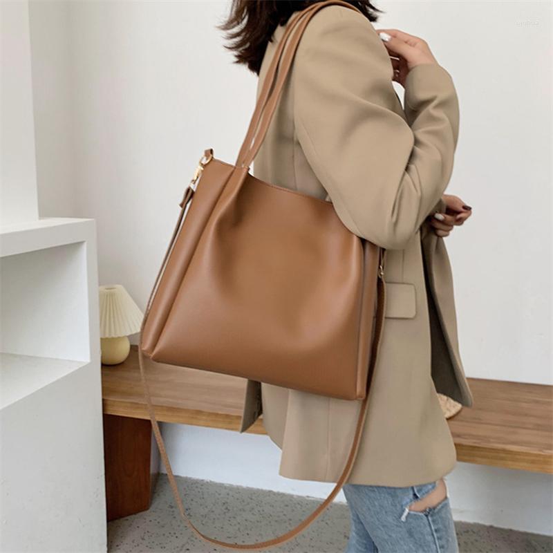 

Evening Bags PU Leather Handbag Large Capacity Travel Female Shoulder Bag Winter Ladies Shopper 2023, Black