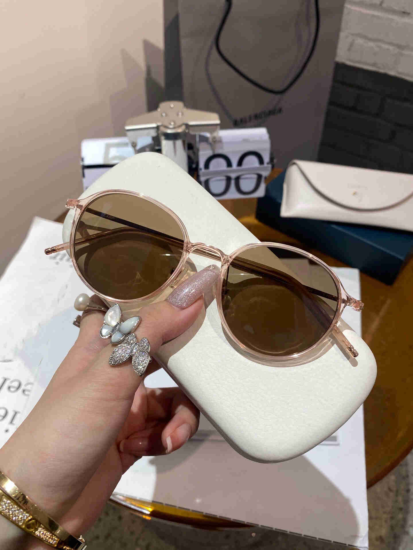 

Vintage Wooden Sunglasses for Men and Women - Classic Luxury Eyewear with Small Frames and Designer Temples
