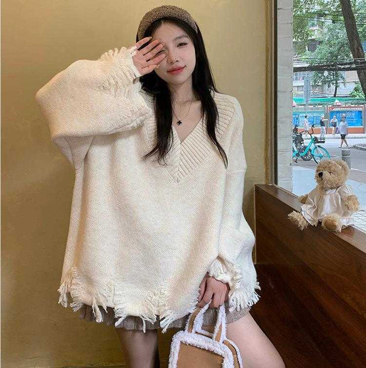 

Tassel Design V Neck Thermal Sweater Womens Autumn And Winter Idle Style Loose, Beige