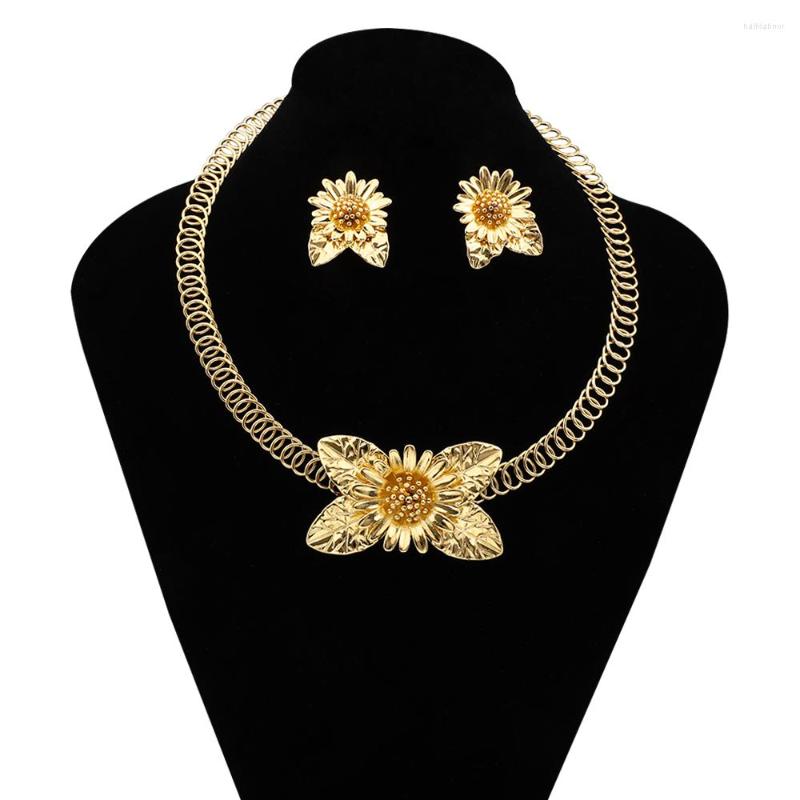 

Necklace Earrings Set African Gold Color High Quality Jewelry Women's Earring Exquisite Flower Design Fashion Elegant Style Birthday, Picture shown