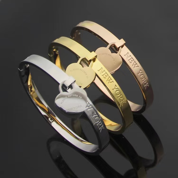 

New Fashion T-shaped Bangle Bracelet Brand Classic Heart shaped Designer Bracelet for Women 316l High Quality Luxury Jewelry