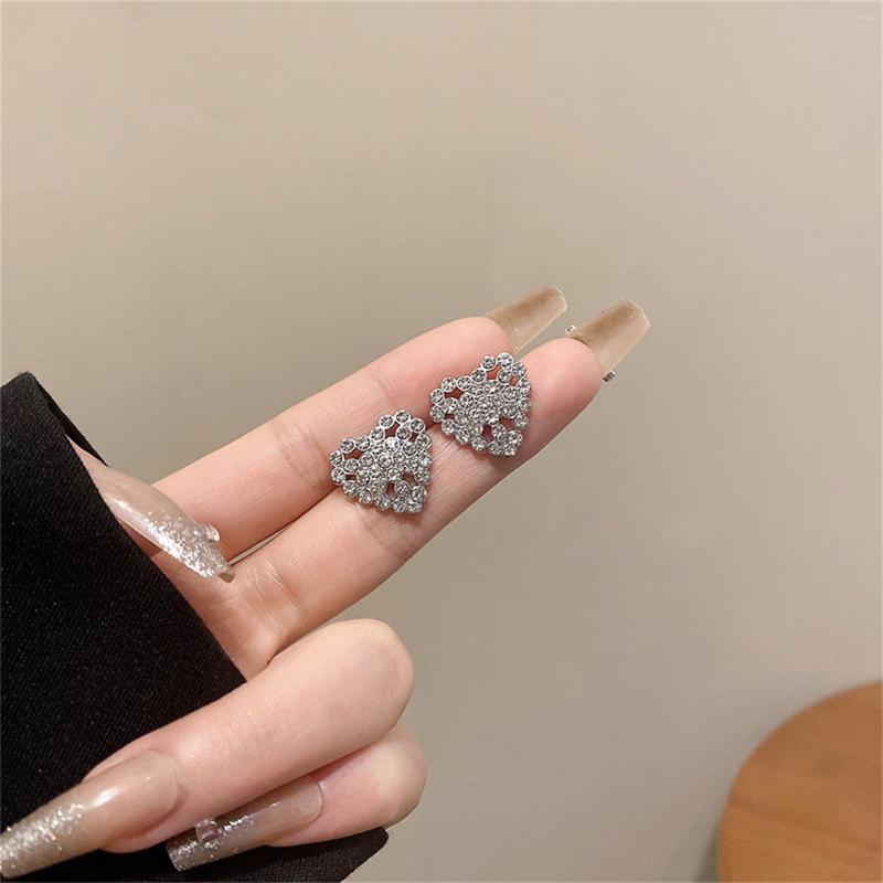 

Hoop Earrings Women's Light Luxury Gift Alloy Beach For Women Long Pearl
