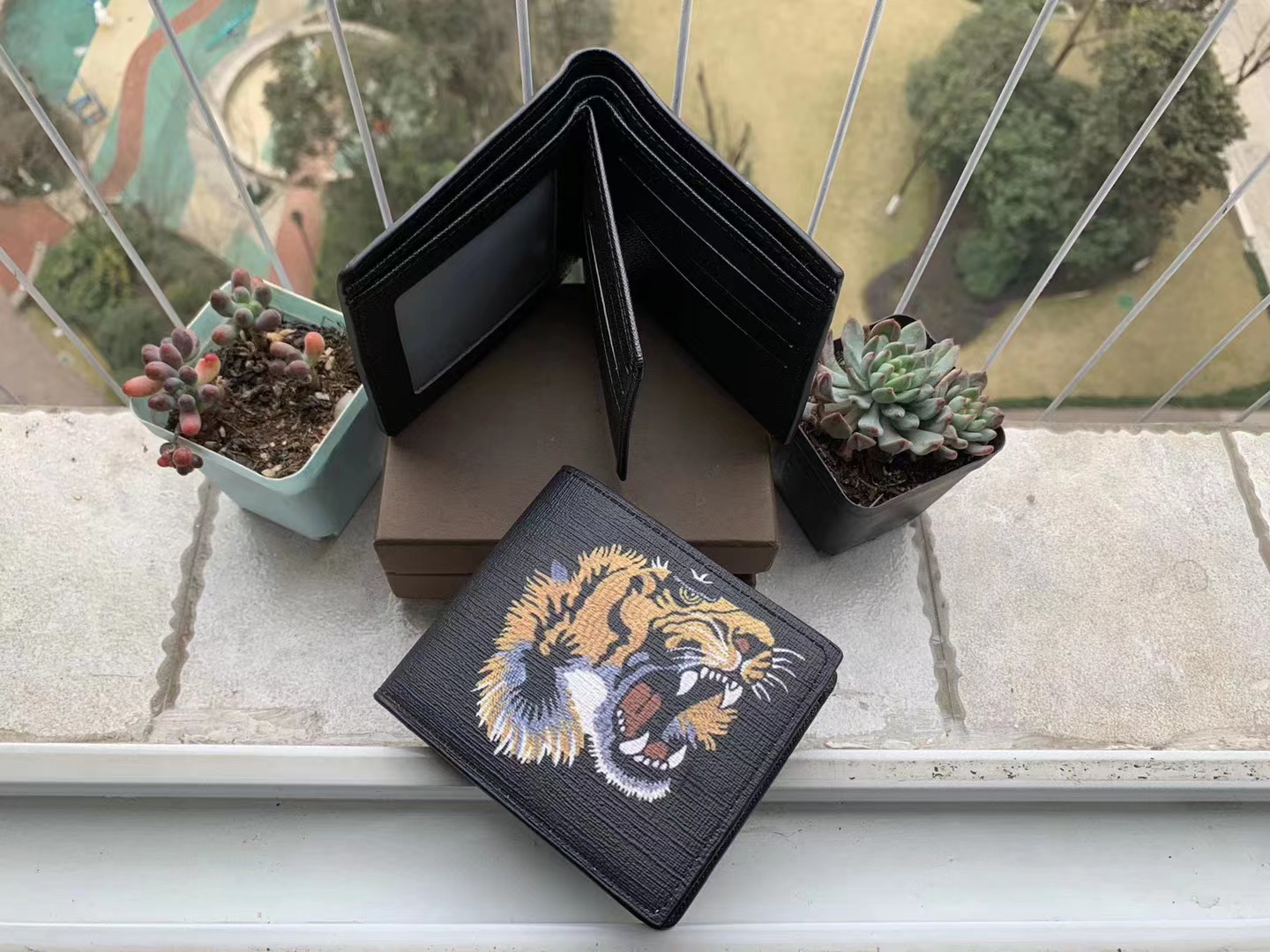

High quality men animal Short Wallet Leather black snake Tiger bee Wallets Women Long Style Purse Wallet card Holders with gift box #5187, Multi 60217