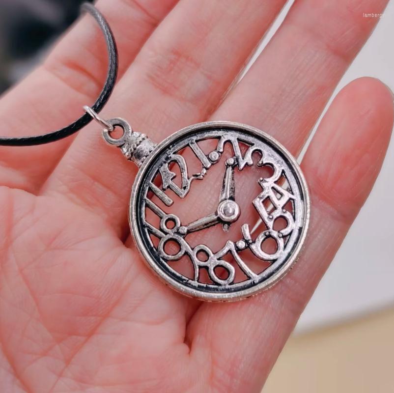 

Pendant Necklaces 1PCS Fashion Vintage Clock Leather Set Couple Holiday Gifts