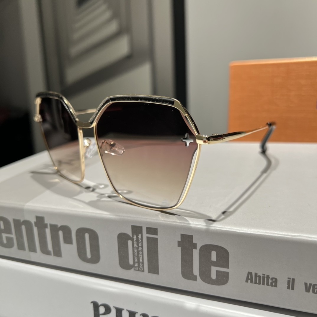 

Fashion designer sunglasses Men classic attitude 8379 Metal square frame Popular retro avant-garde outdoor uv 400 protection sunglasses