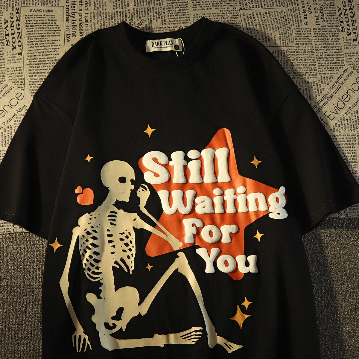 

Men' TShirts American style retro fashion brand skull star short sleeved t shirt men and women summer street loose design couple top 230414, Black