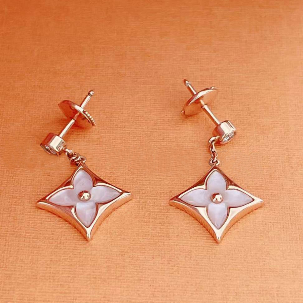 

Earrings Designer 18K Gold Plating Luxury Brand Stud Women Diamond Wedding Gifts Jewelry
