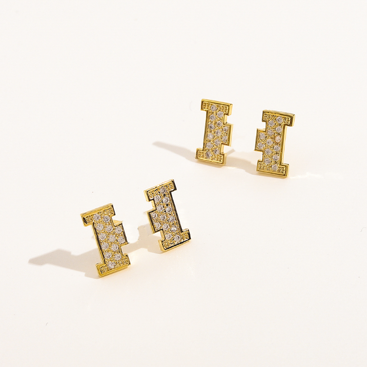 

Fashion 18K Gold Stud Earring Brand Womens Diamond Earrings Designer Jewelry 2023 New Design for Women Earrings Stainless Steel Family Gift Jewelry Wholesale